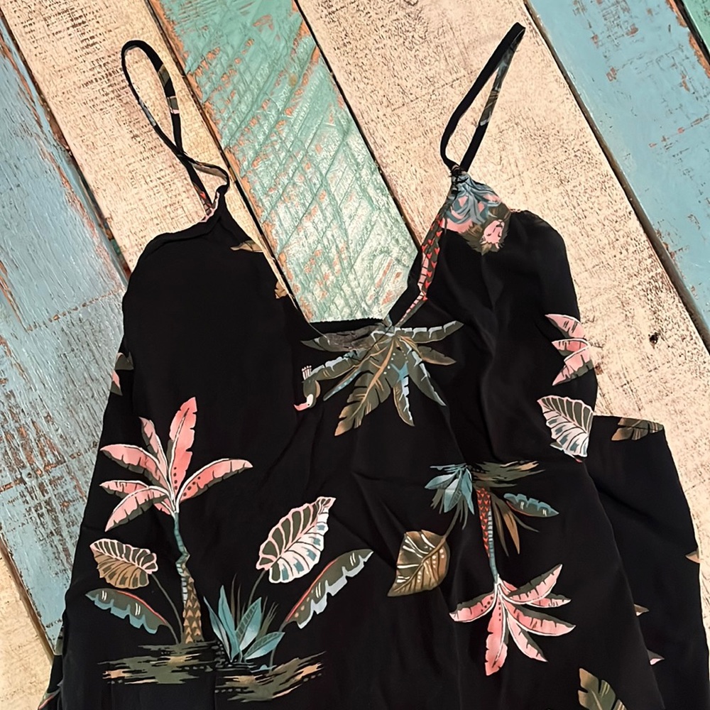 Women’s dress
